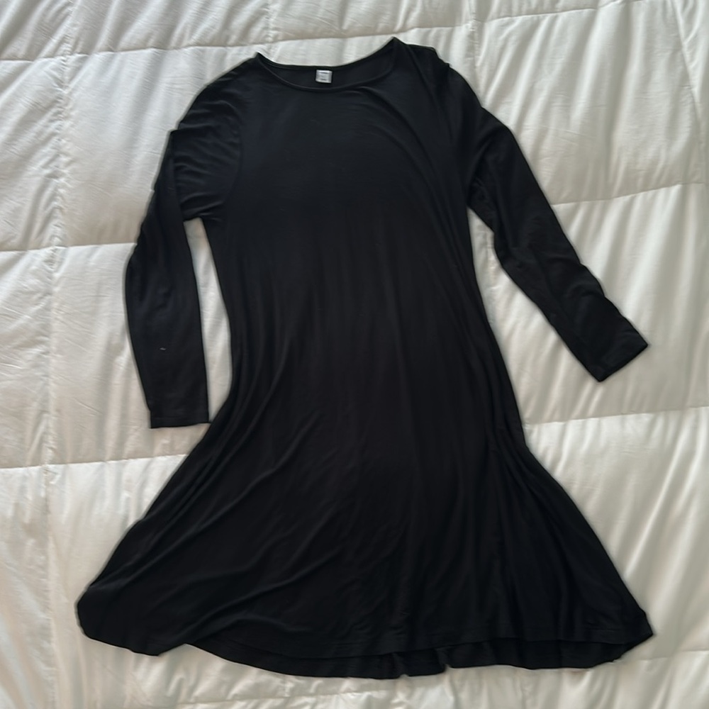 Elegant Black Long Sleeve Knit Old Navy Midi Dress, size Large.
